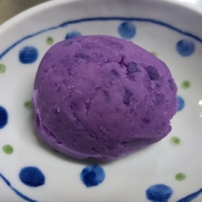 紫のジャガイモ(シャドークイーン)で作ったので、見た目は違いますが美味しく出来ました。ありがとうございました。